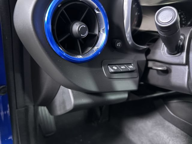 Used 2017 Chevrolet Camaro SS RWD image 18