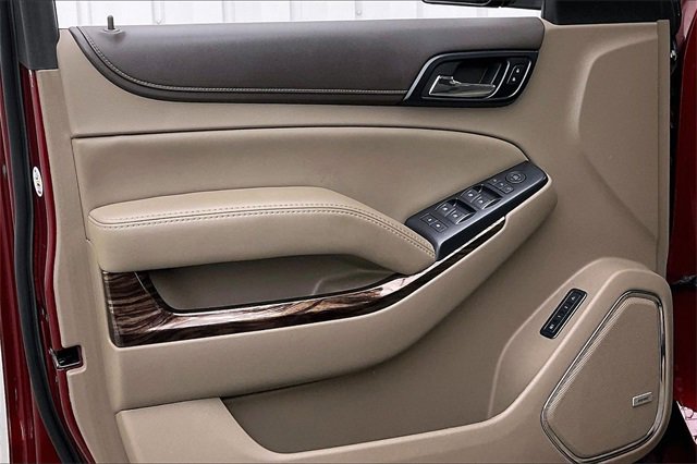 Used 2017 GMC Yukon SLT w/ Premium Edition image 21