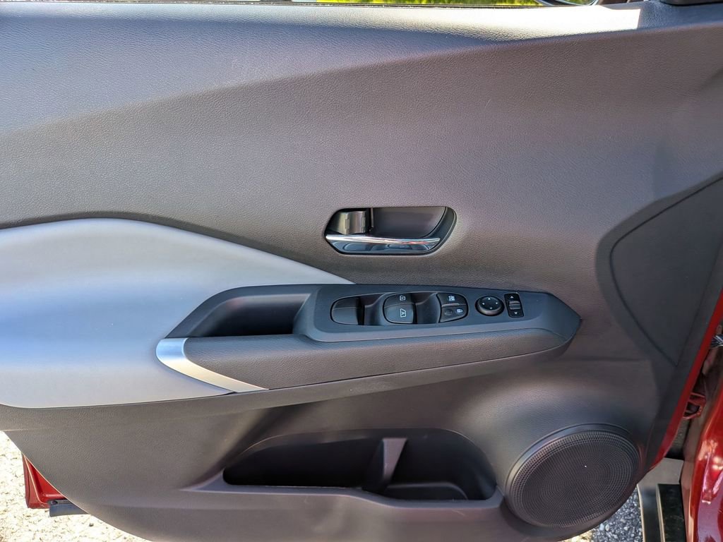 Certified 2021 Nissan Kicks SR w/ SR Premium Package FWD image 31
