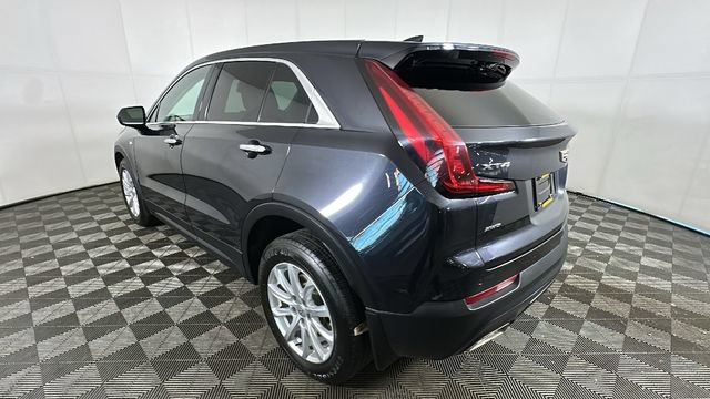 Used 2022 Cadillac XT4 Luxury w/ Driver Awareness Package AWD/4WD image 4