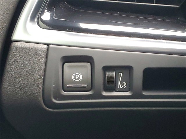 Certified 2024 Cadillac XT6 Luxury w/ LPO, Floor Liner Package image 14