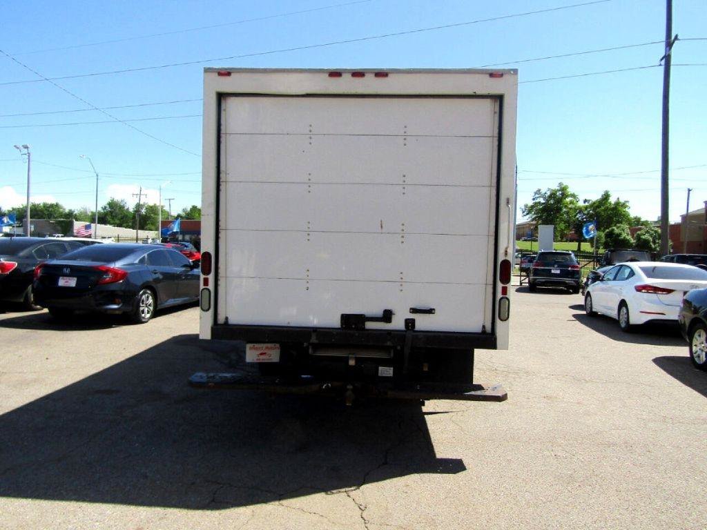 Used 2016 Ford E-350 and Econoline 350 Super Duty RWD image 5