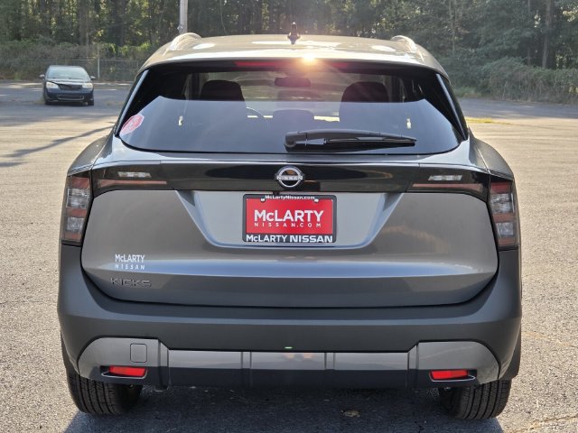 New 2027 Nissan Kicks SV FWD image 4