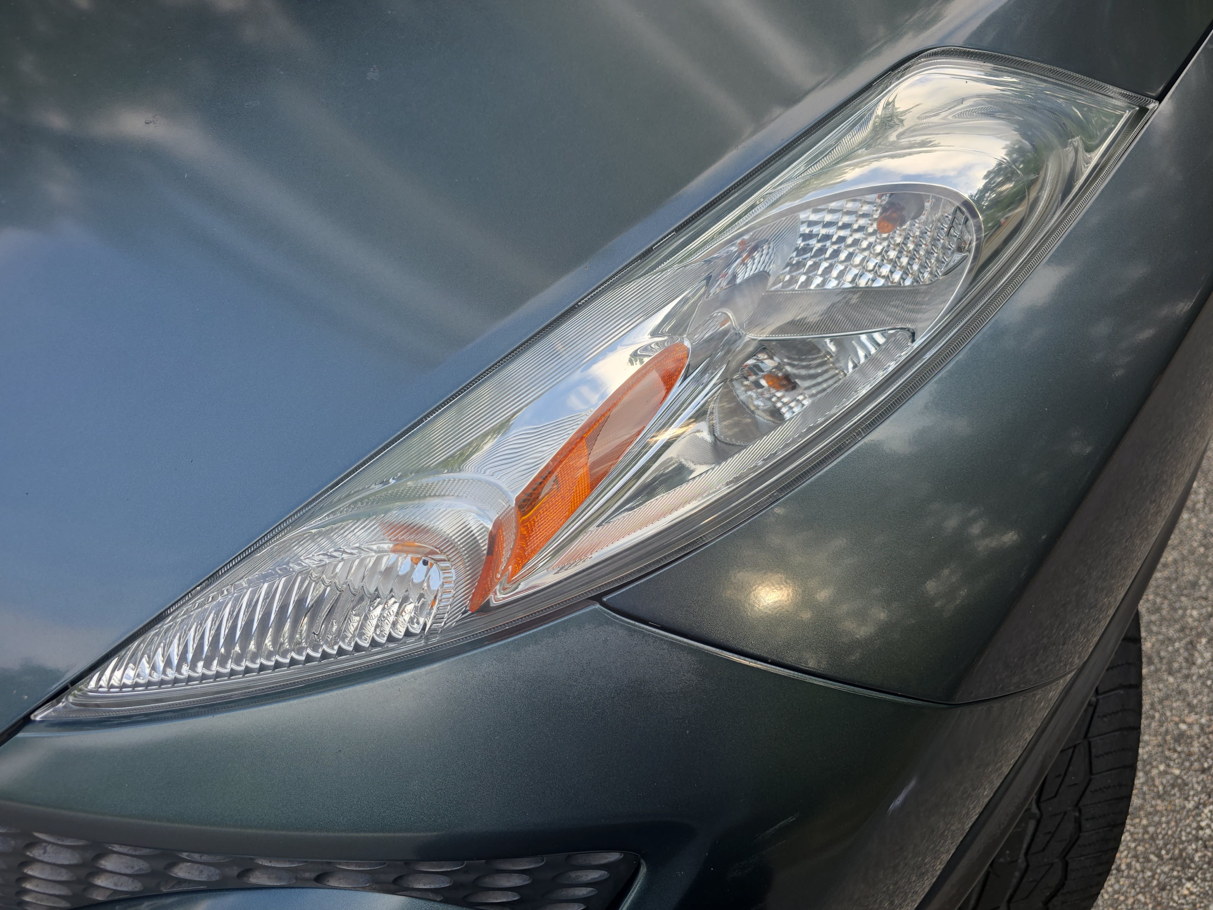 Used 2014 Nissan Juke S FWD image 31