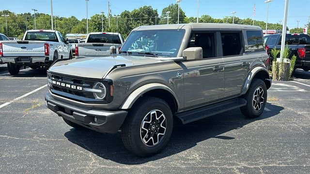 New 2026 Ford Bronco Outer Banks AWD/4WD image 3