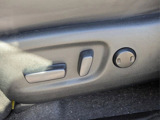 Used 2016 Toyota RAV4 Limited FWD image 18