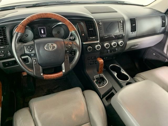 Used 2020 Toyota Sequoia Platinum AWD/4WD image 18