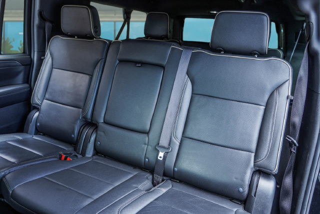 Used 2024 GMC Yukon XL SLT RWD image 22