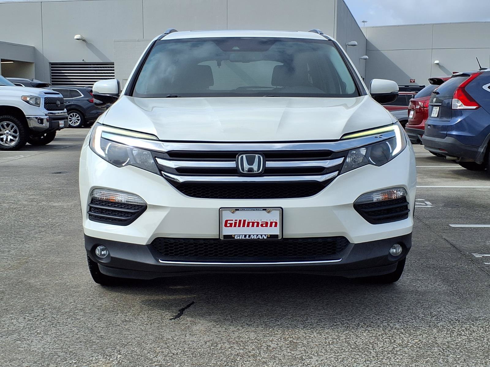 Certified 2017 Honda Pilot Touring image 21