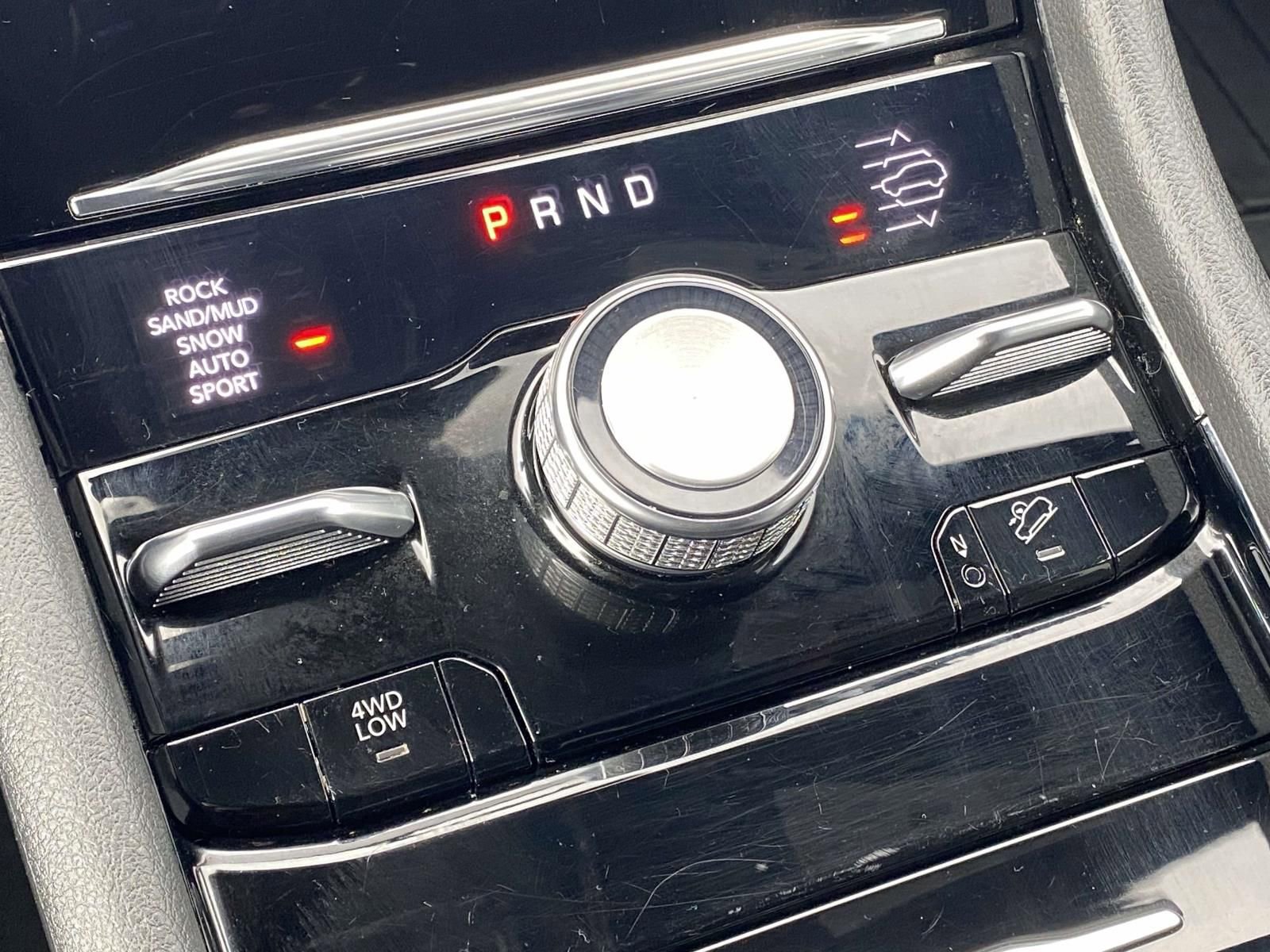 Used 2023 Jeep Grand Cherokee L Summit w/ High Altitude Package image 31