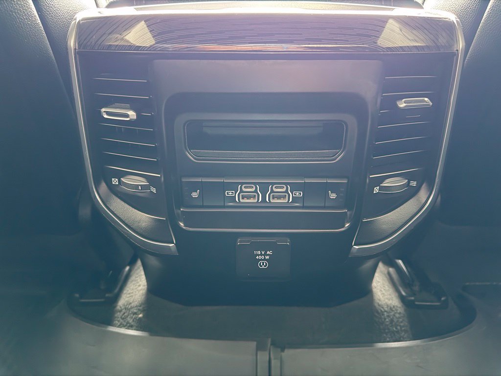 Used 2024 RAM 1500 Laramie AWD/4WD image 22
