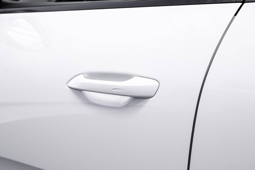 Used 2024 Porsche Macan 4 Electric image 41