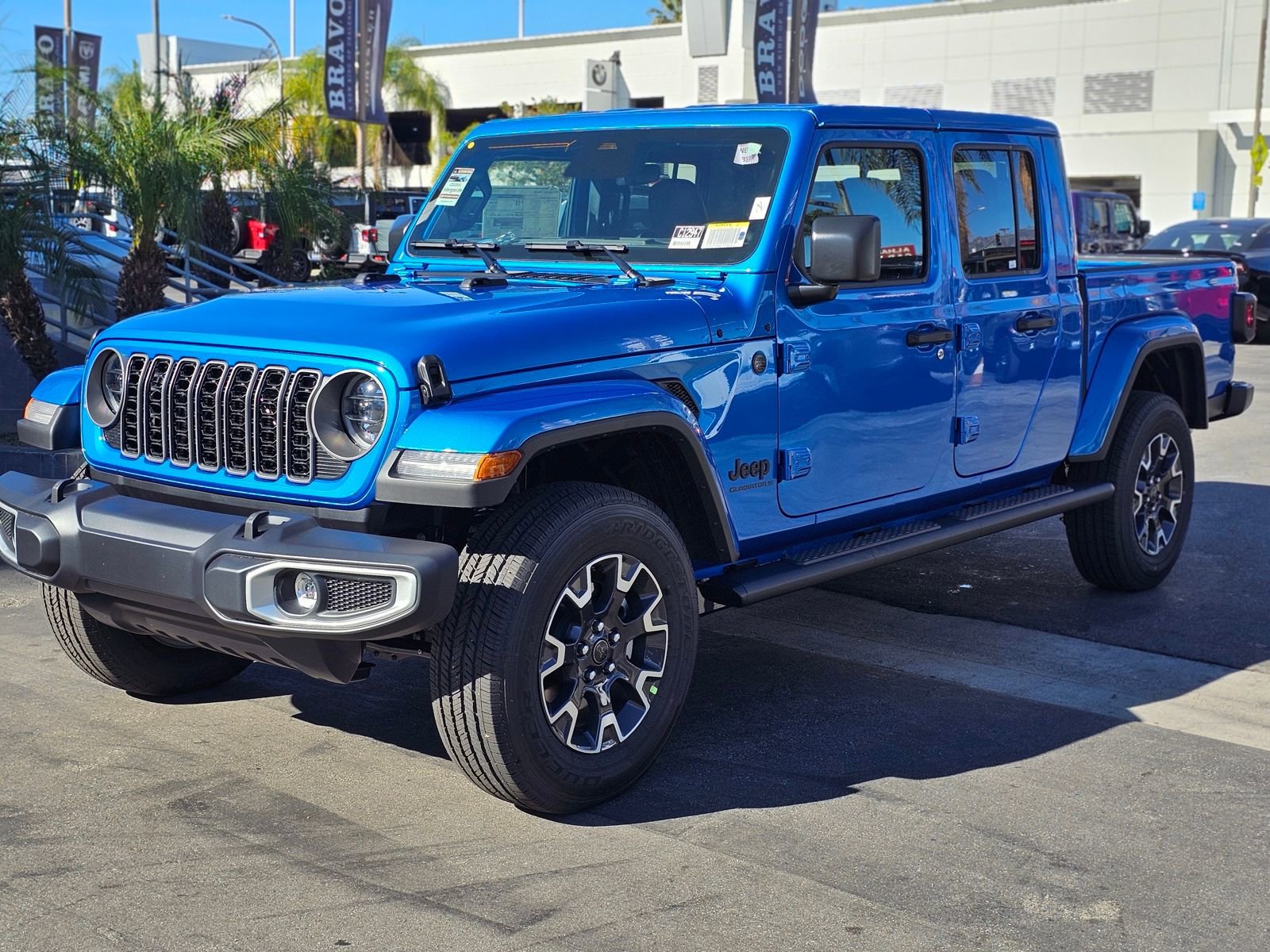 New 2026 Jeep Gladiator Sahara AWD/4WD image 3