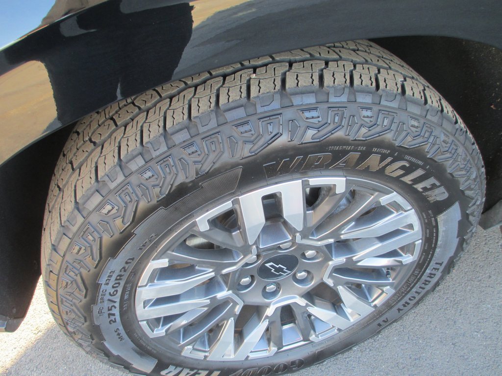 Certified 2025 Chevrolet Tahoe Z71 w/ Z71 Off-Road Package image 12