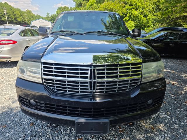 Used 2013 Lincoln Navigator L 2WD image 2