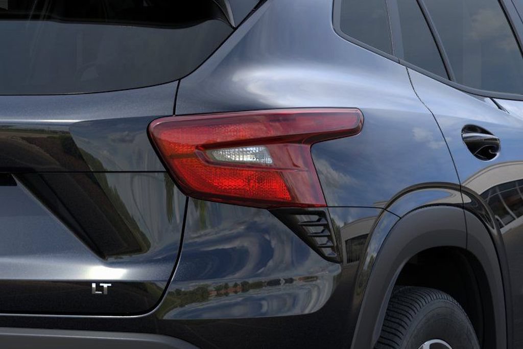 New 2026 Chevrolet Trax LT w/ LT Convenience Package FWD image 13