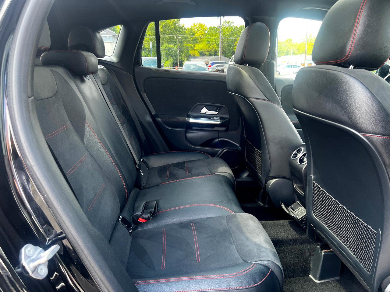 Used 2021 Mercedes-Benz GLA 250 4MATIC image 24