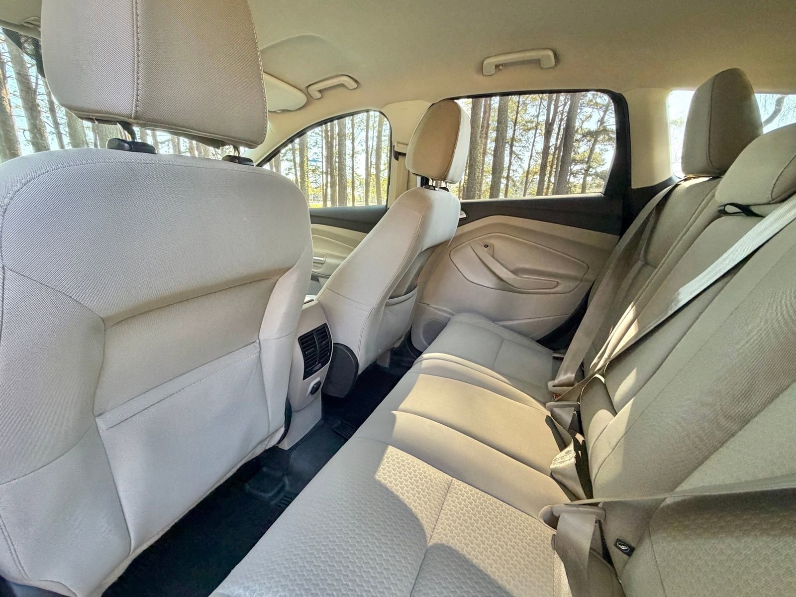 Used 2017 Ford Escape SE image 14