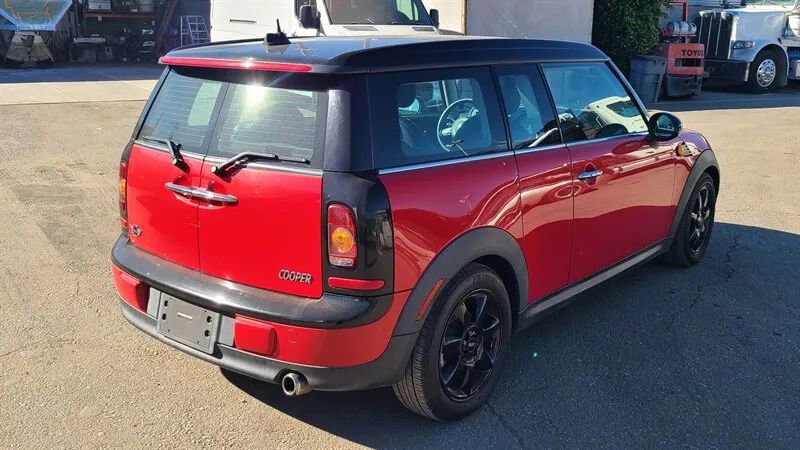 Used 2009 MINI Cooper Clubman Hardtop FWD image 4