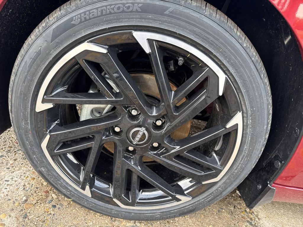 New 2026 Nissan Sentra SR w/ SR Premium Package image 10