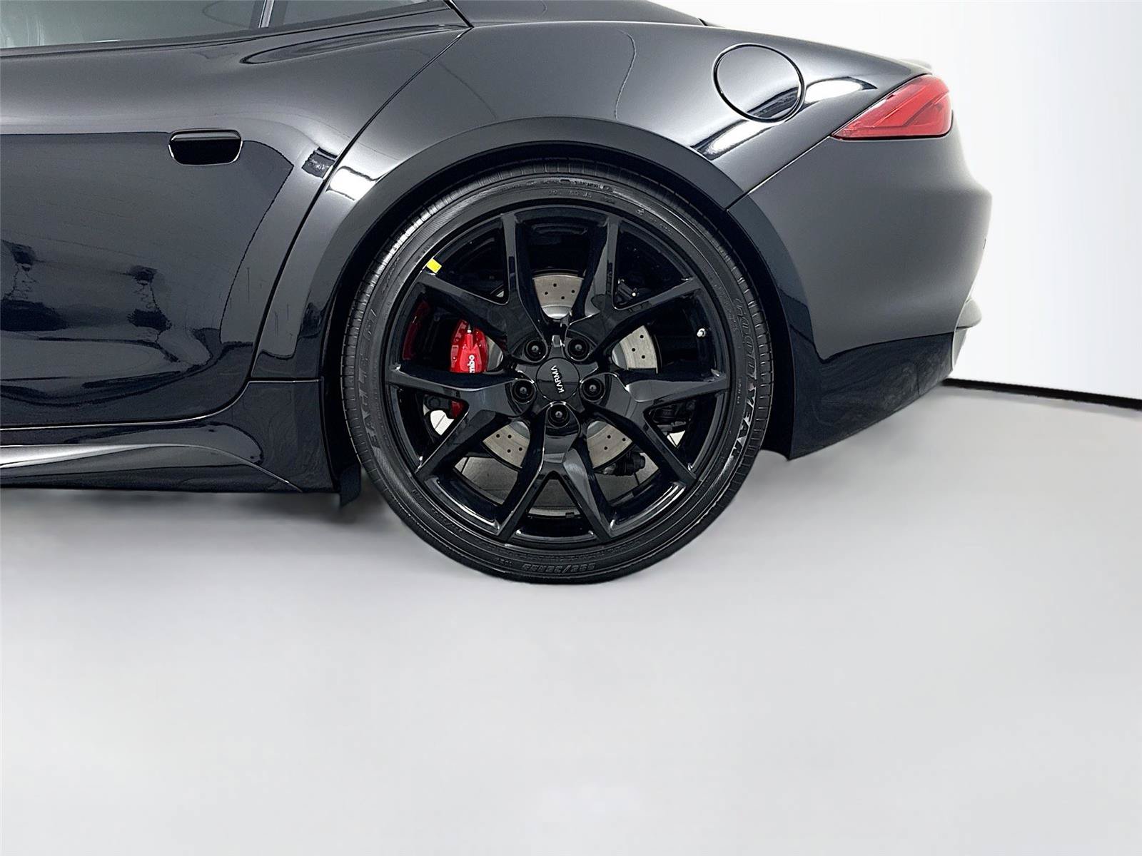 New 2025 Karma Revero Luxury RWD image 23