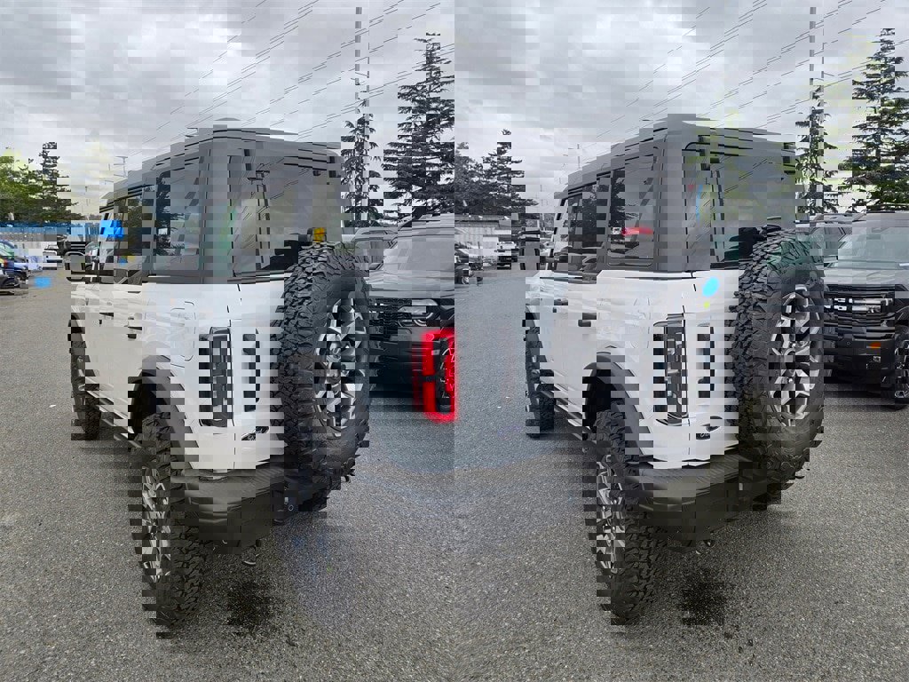 New 2025 Ford Bronco Badlands image 7