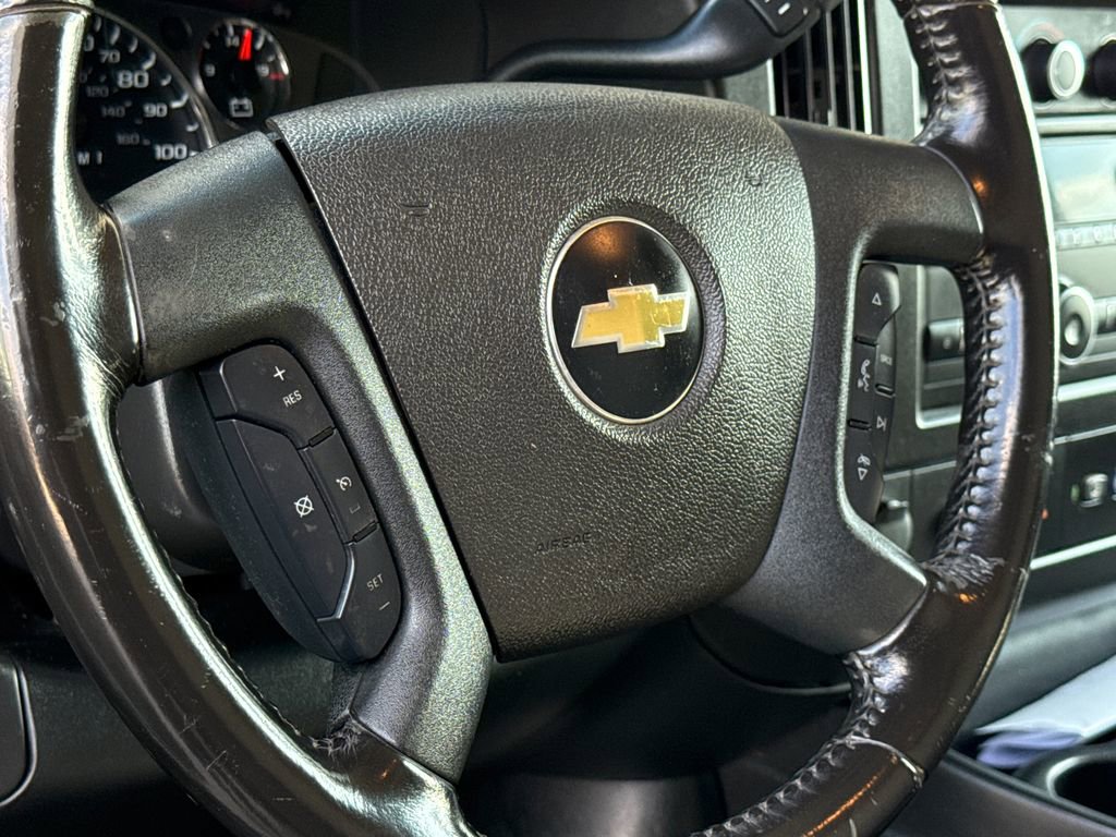 Used 2020 Chevrolet Express 3500 w/ Driver Convenience Package image 29