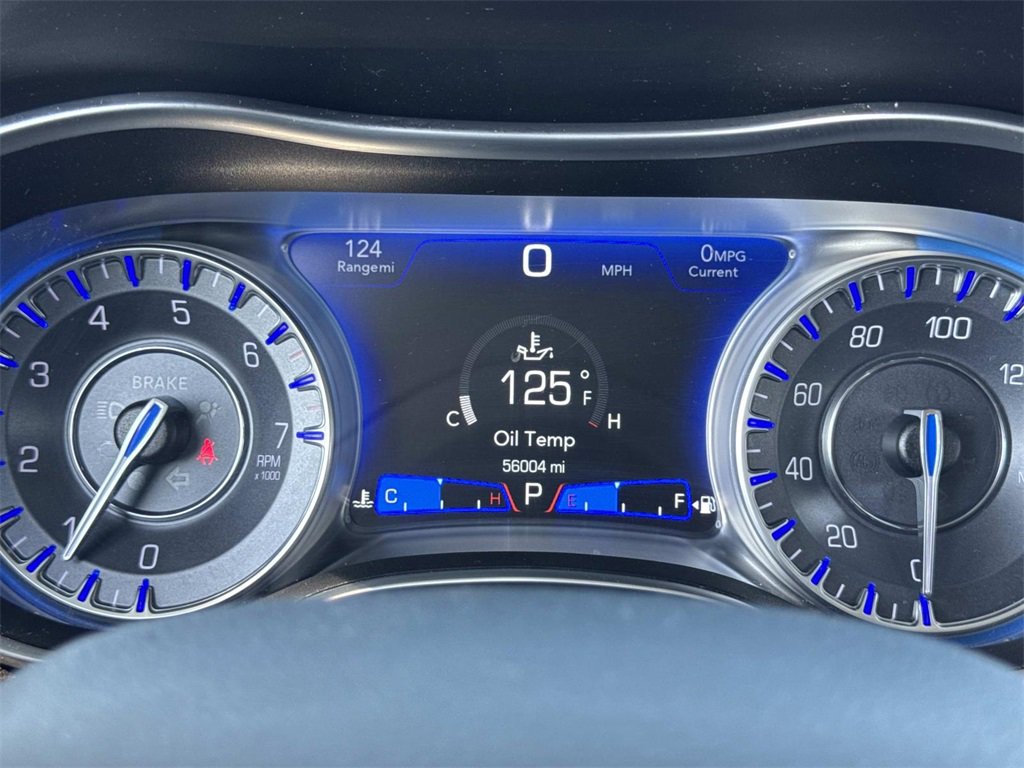Used 2023 Chrysler 300 Touring image 20