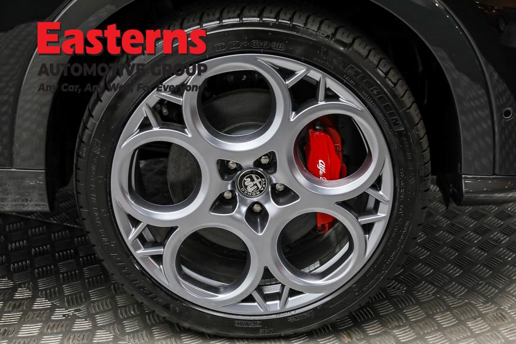 Used 2024 Alfa Romeo Tonale Veloce image 32