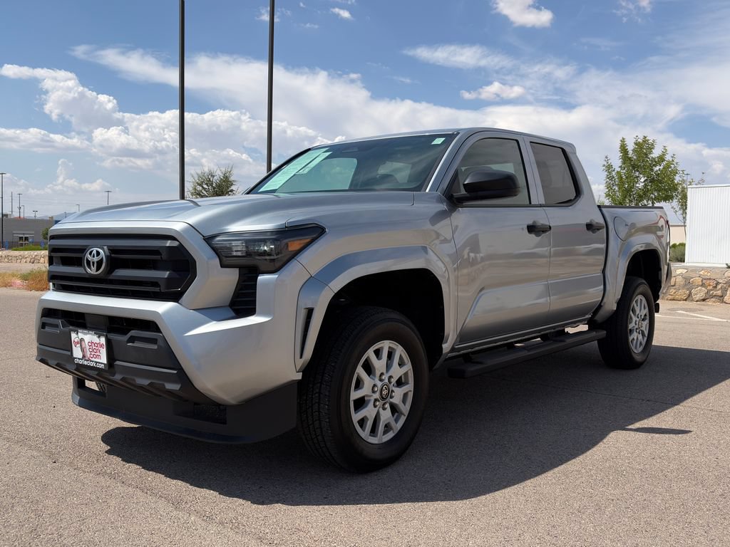 Used 2025 Toyota Tacoma SR AWD/4WD image 1