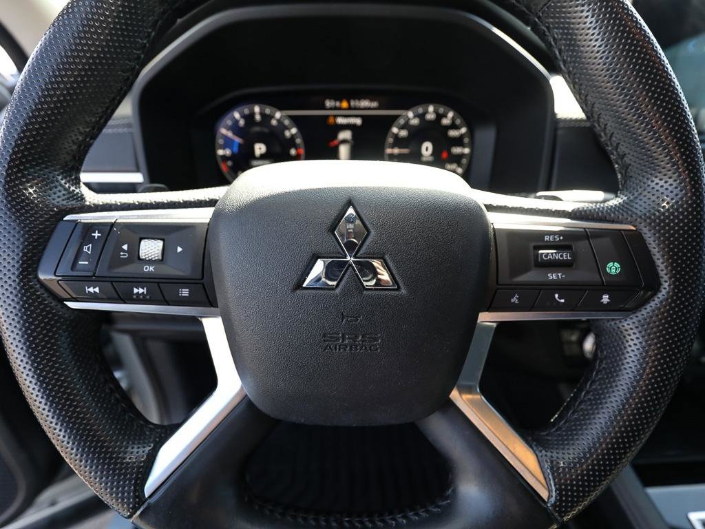 Used 2022 Mitsubishi Outlander SE AWD/4WD image 15