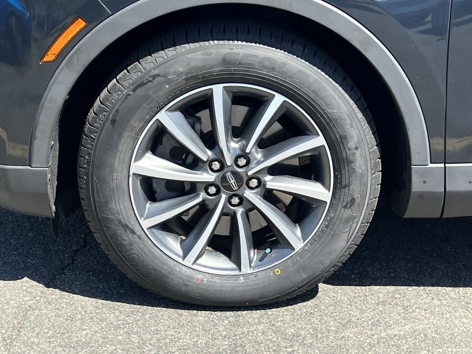 Used 2022 Lincoln Nautilus AWD image 13
