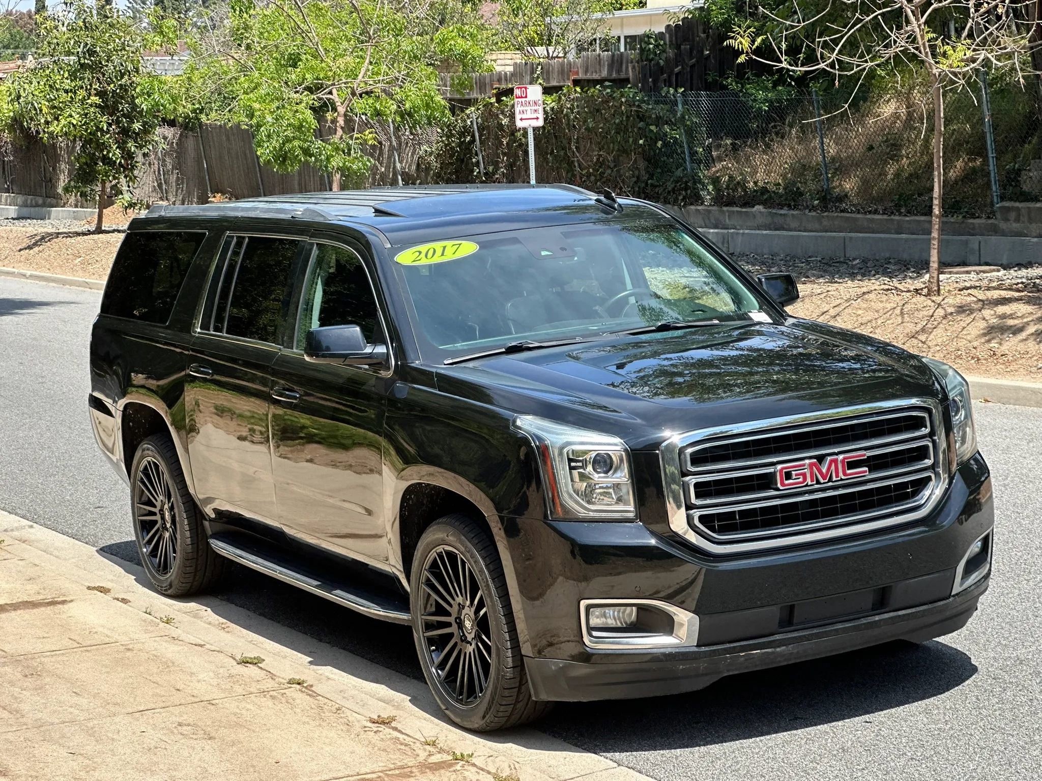 Used 2017 GMC Yukon XL SLT w/ Open Road Package RWD image 13