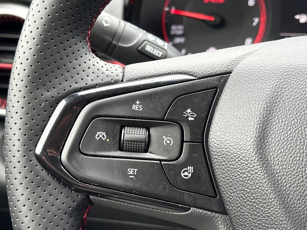 Certified 2024 Chevrolet Trax RS image 17