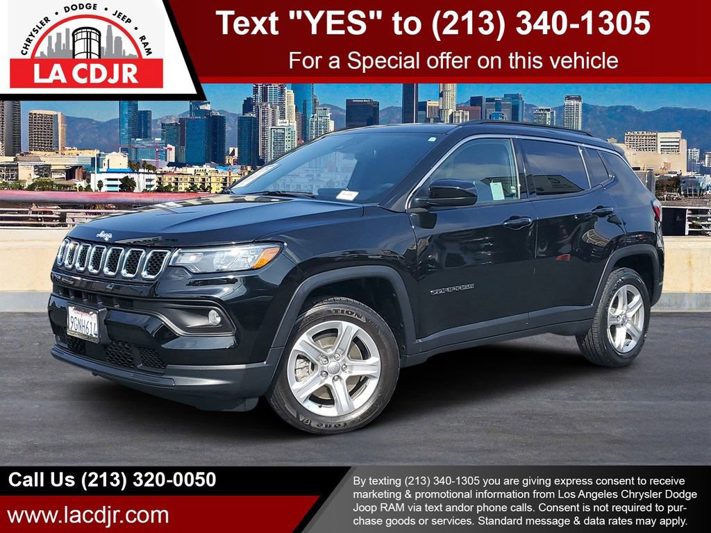 Used 2023 Jeep Compass Latitude w/ Convenience Group AWD/4WD image 1