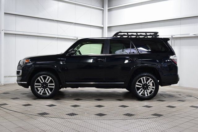 Used 2023 Toyota 4Runner Limited image 4