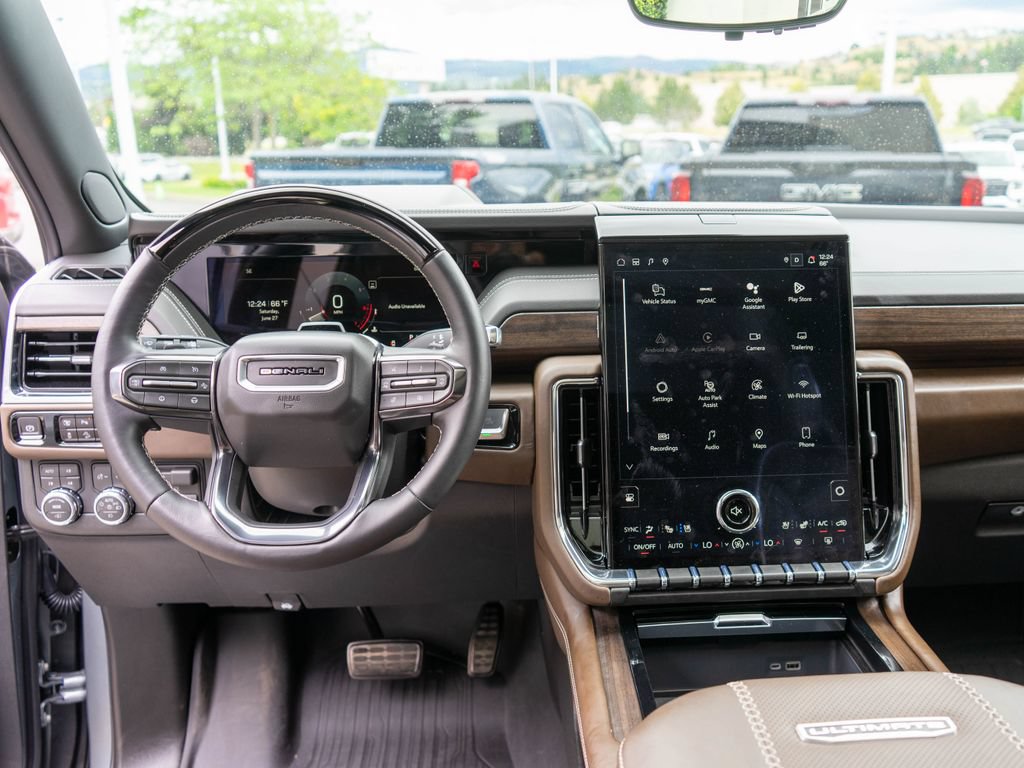 Used 2026 GMC Yukon Denali Ultimate w/ LPO, Floor Liner Package AWD/4WD image 18