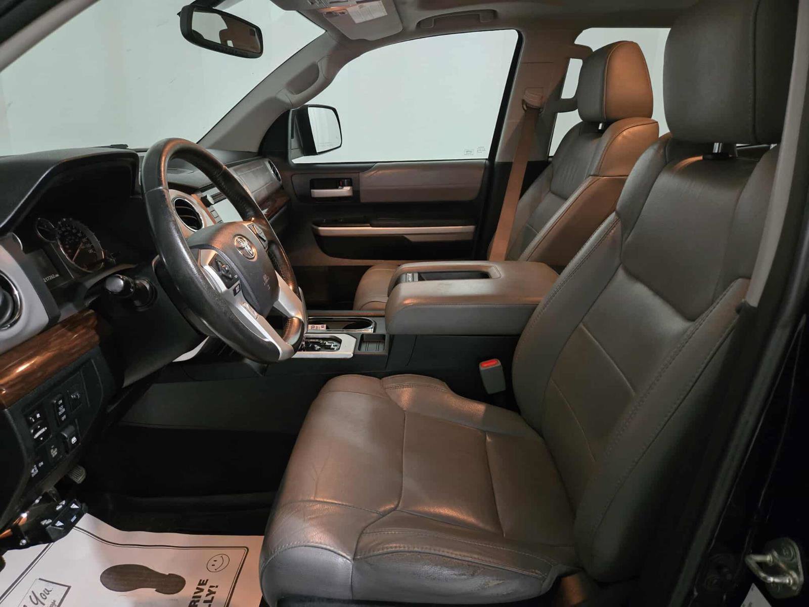 Used 2014 Toyota Tundra Limited w/ Limited Premium Package image 12