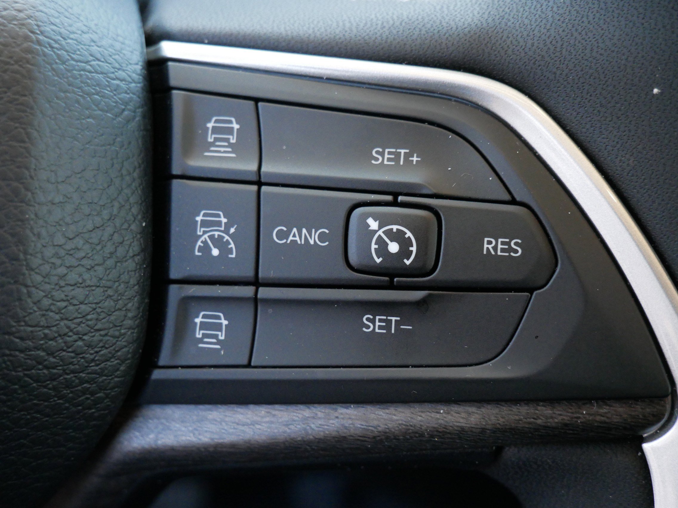 Used 2023 Jeep Grand Cherokee L Limited image 28