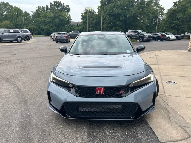 Used 2025 Honda Civic Type R image 2