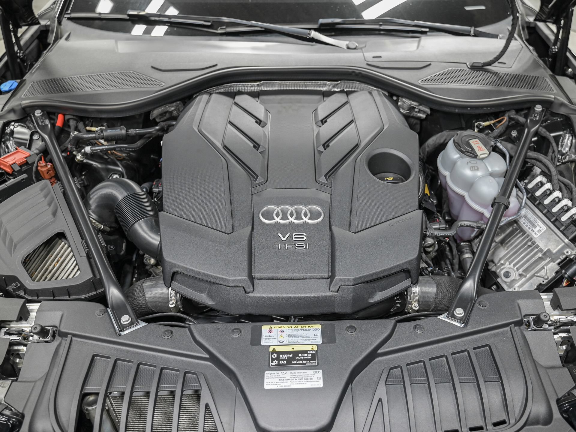 Used 2023 Audi A8 L 3.0T w/ Comfort Plus Package AWD/4WD image 11