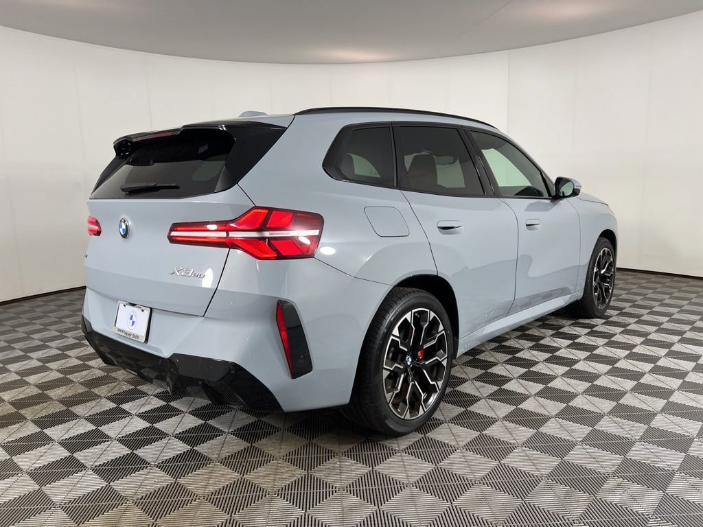 Used 2026 BMW X3 xDrive30 w/ Premium Package image 4