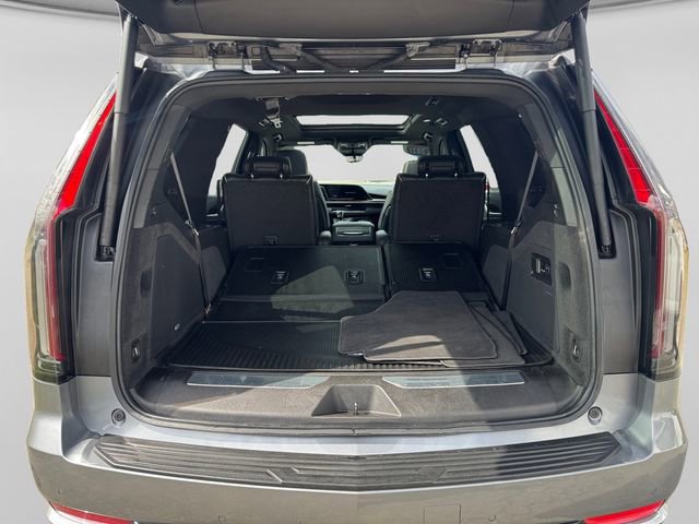 Certified 2021 Cadillac Escalade Premium Luxury AWD/4WD image 5