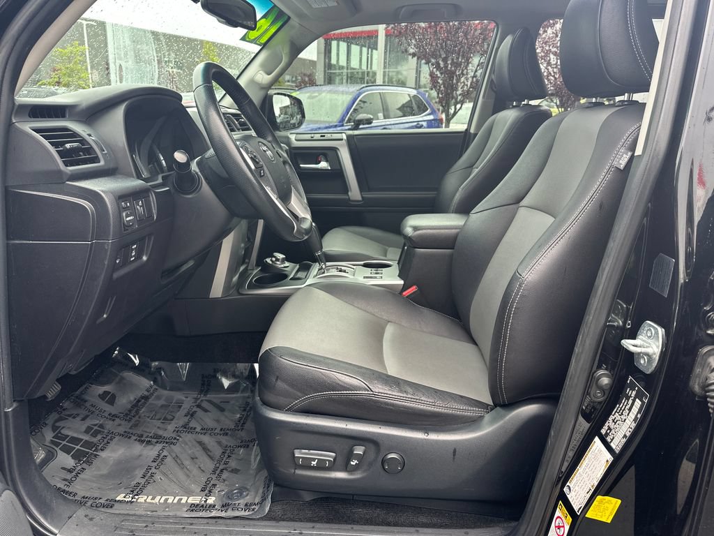 Certified 2016 Toyota 4Runner SR5 Premium AWD/4WD image 12
