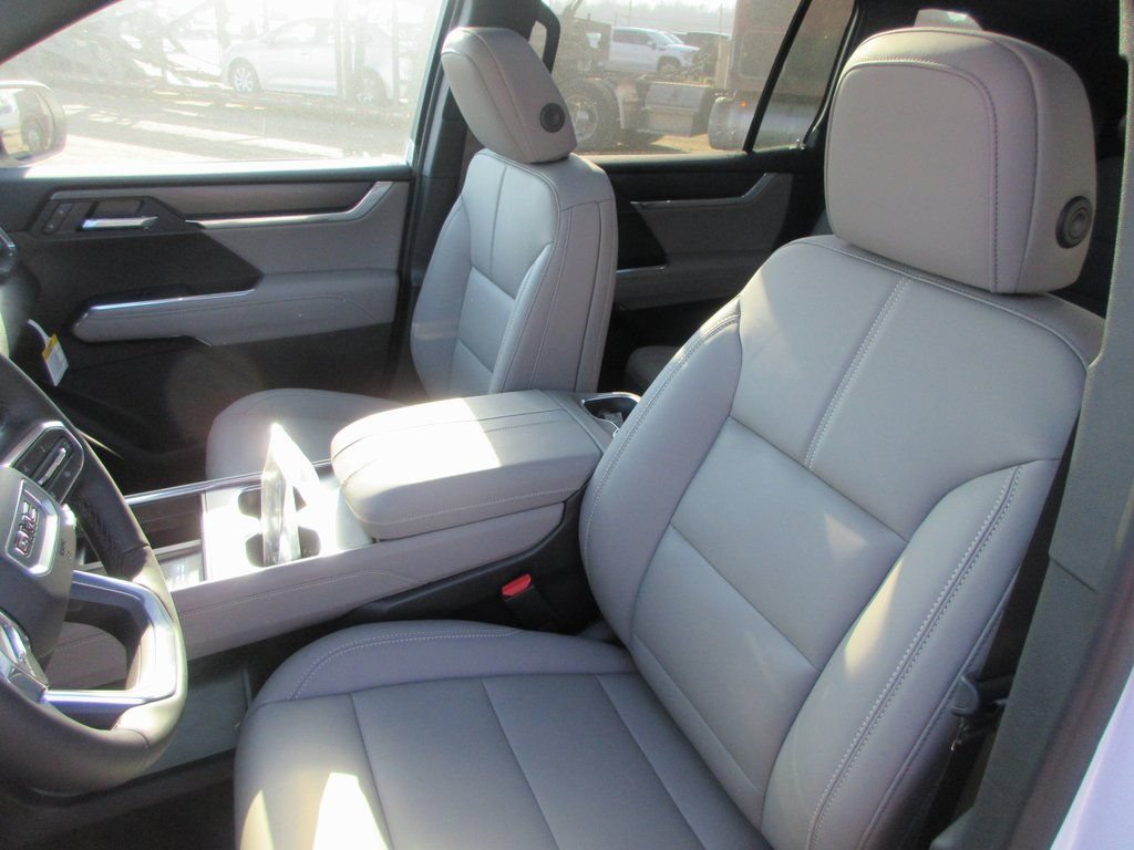 New 2026 GMC Acadia Elevation w/ Super Cruise Package AWD/4WD image 13