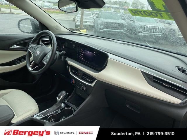 Certified 2024 Buick Encore GX Preferred FWD image 33