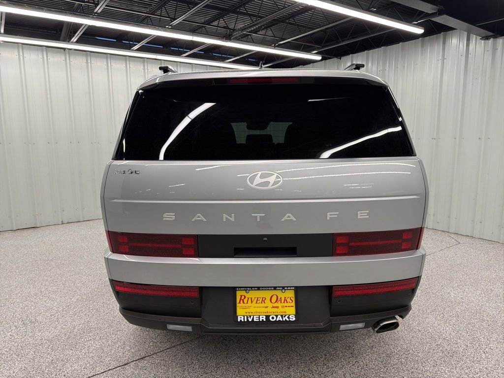 Used 2026 Hyundai Santa Fe SEL FWD image 5