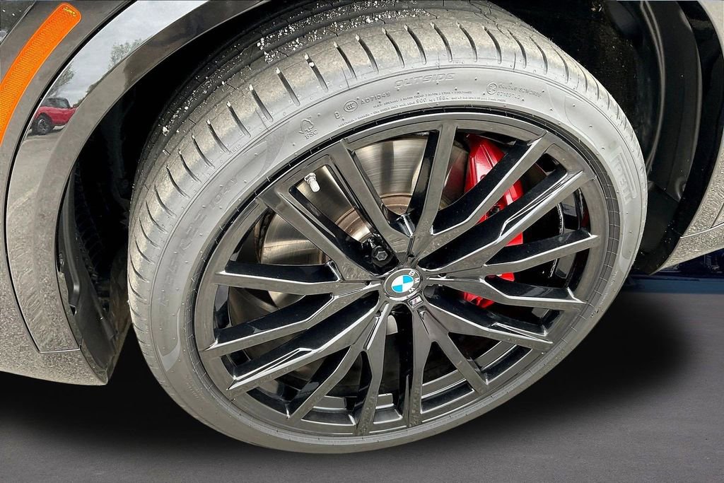 Used 2025 BMW X5 M60i image 35