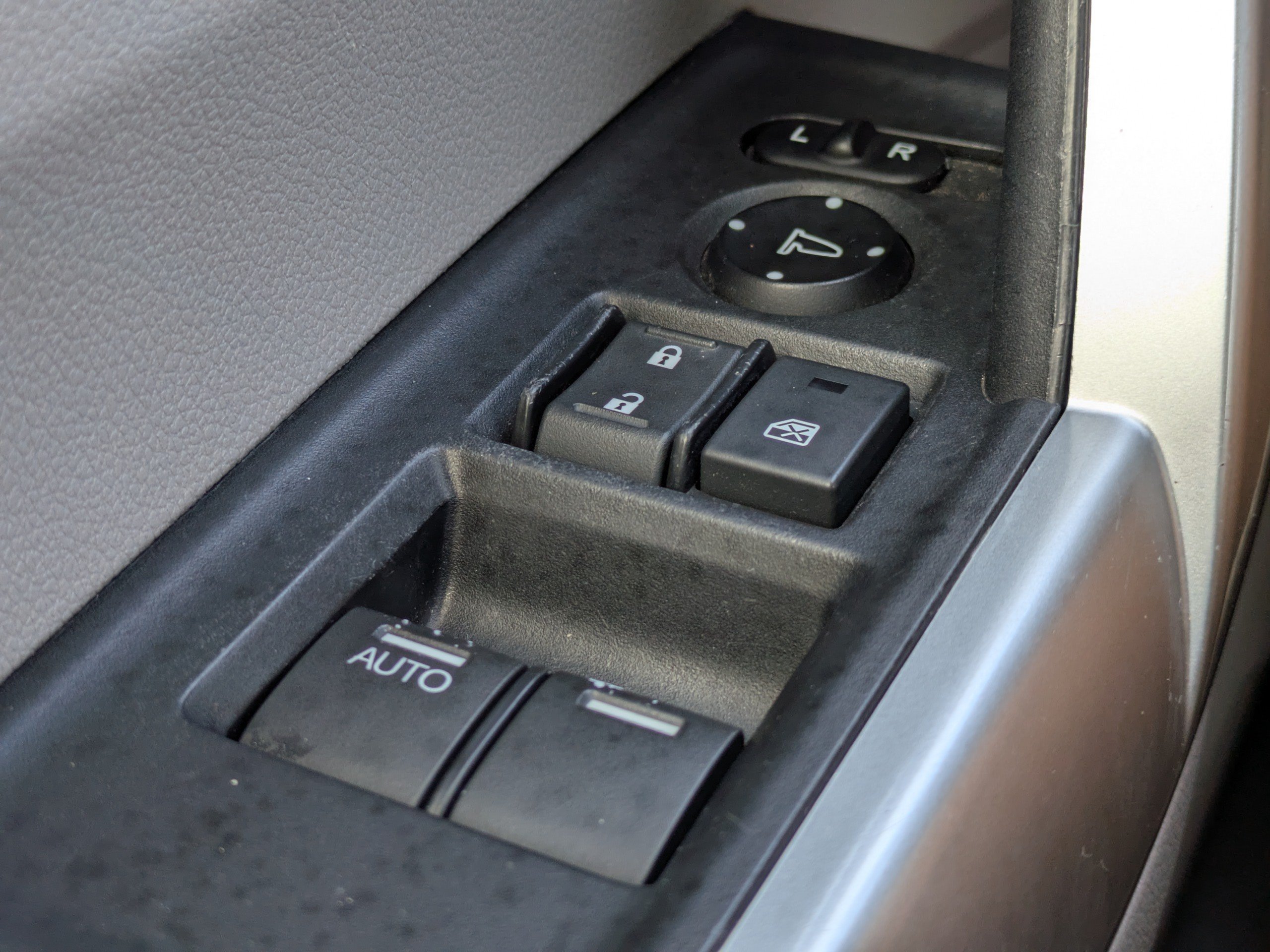 Used 2012 Honda Civic EX-L image 22