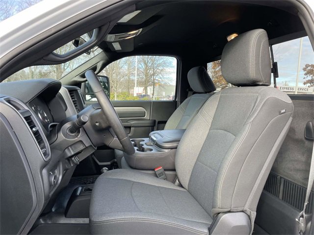 Used 2024 RAM 2500 Tradesman w/ Chrome Appearance Group image 17